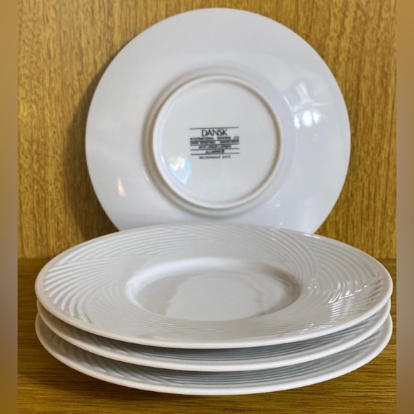 Set of 4 ~DANSK TAPESTRIES WINTER WHITE 6” Saucers ~Discontinued - Picture 7 of 10